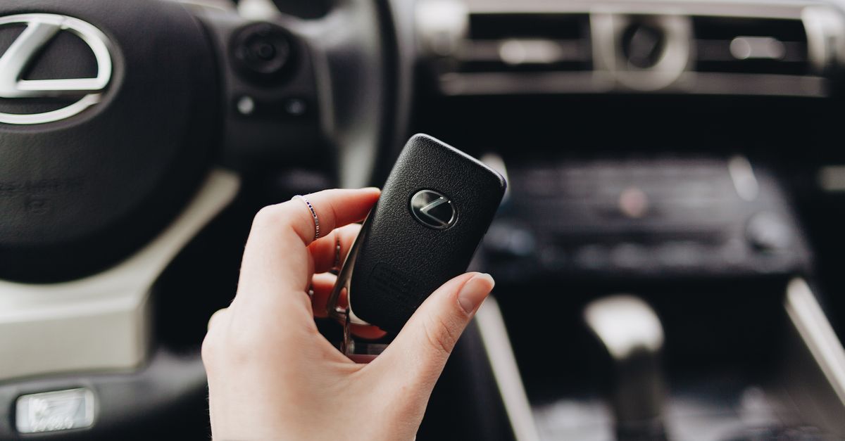 Toyota car key fob — Toronto Iron Key Locksmith