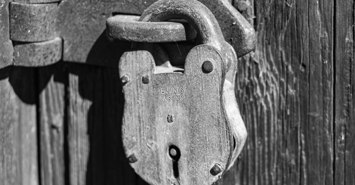 Frozen Door Knob Lock? A Toronto Winter Survival Guide — Toronto Iron Key Locksmith