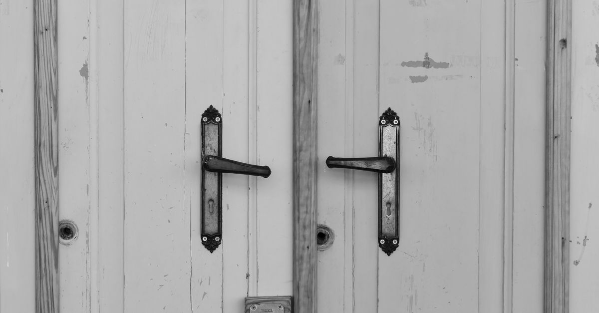 Door Knob Lock Installation — Toronto Iron Key Locksmith
